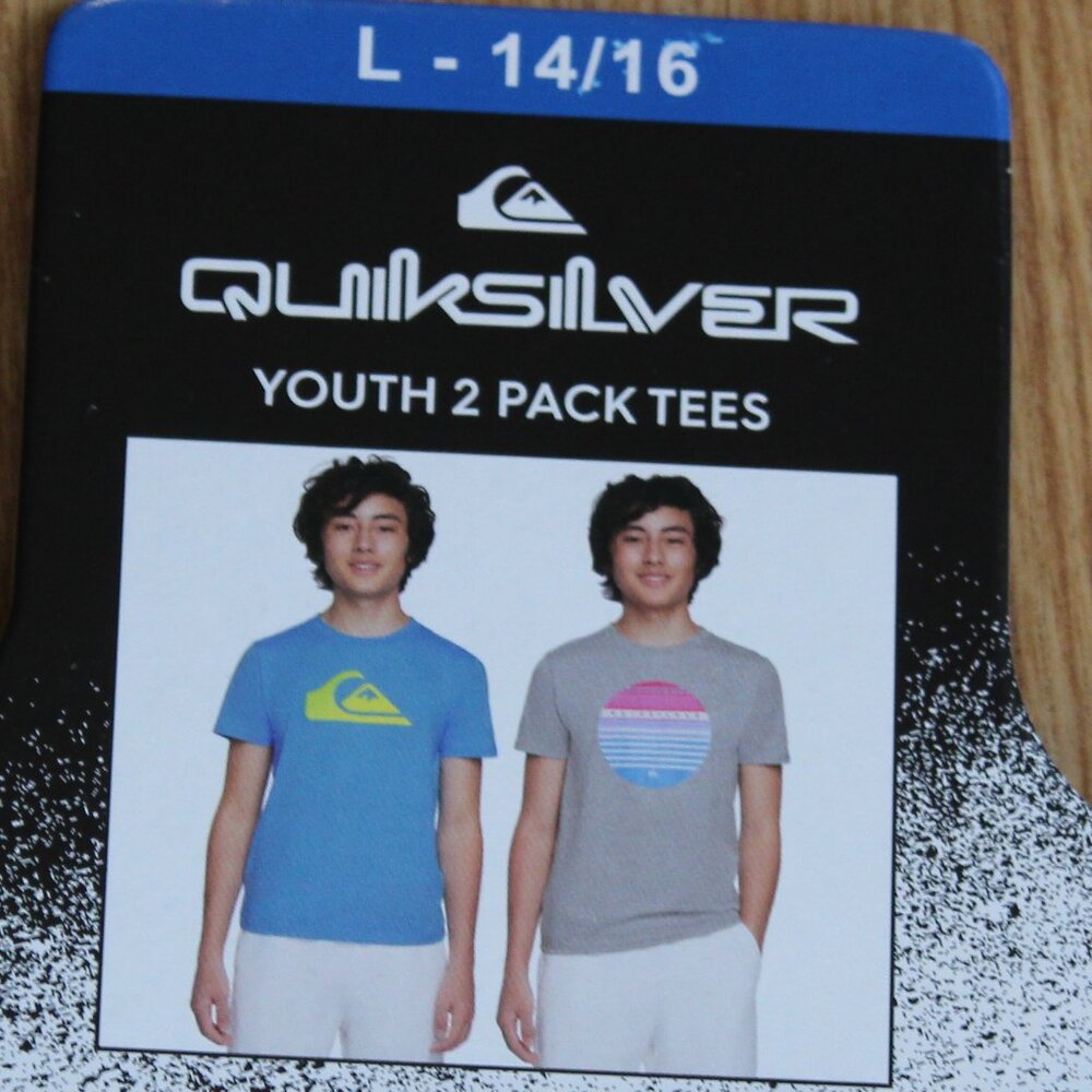 NEW Quiksilver T-shirts Pack of 2